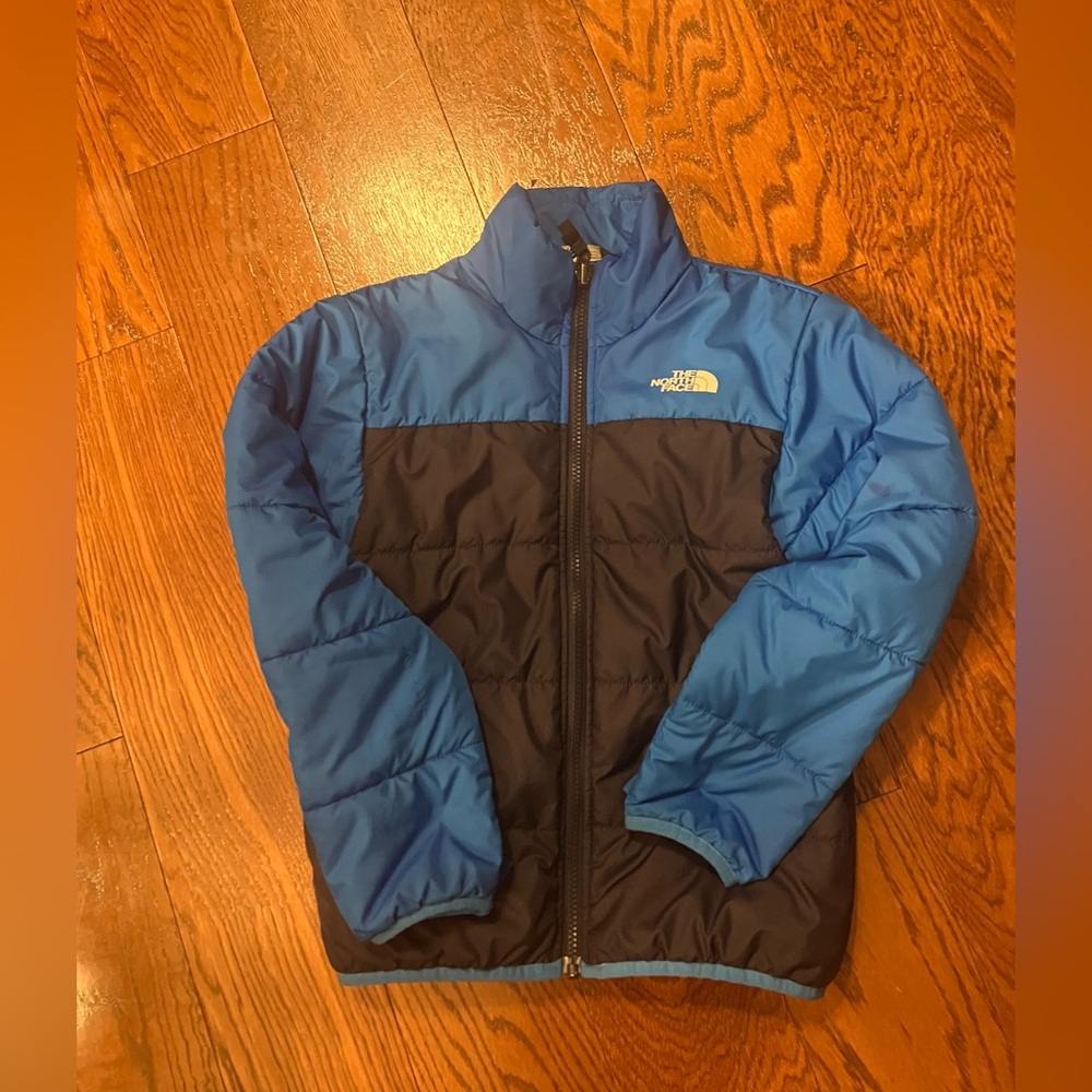 The North Face Kids Blue and Dark Jacket - Picture 5 of 15